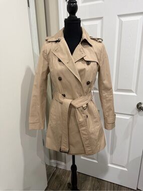 Banana Republic Khaki Beige Double-Breasted Trench Coat
